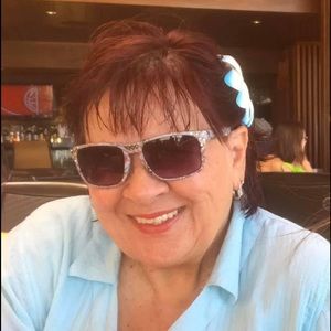 Meet your Posher, Linda